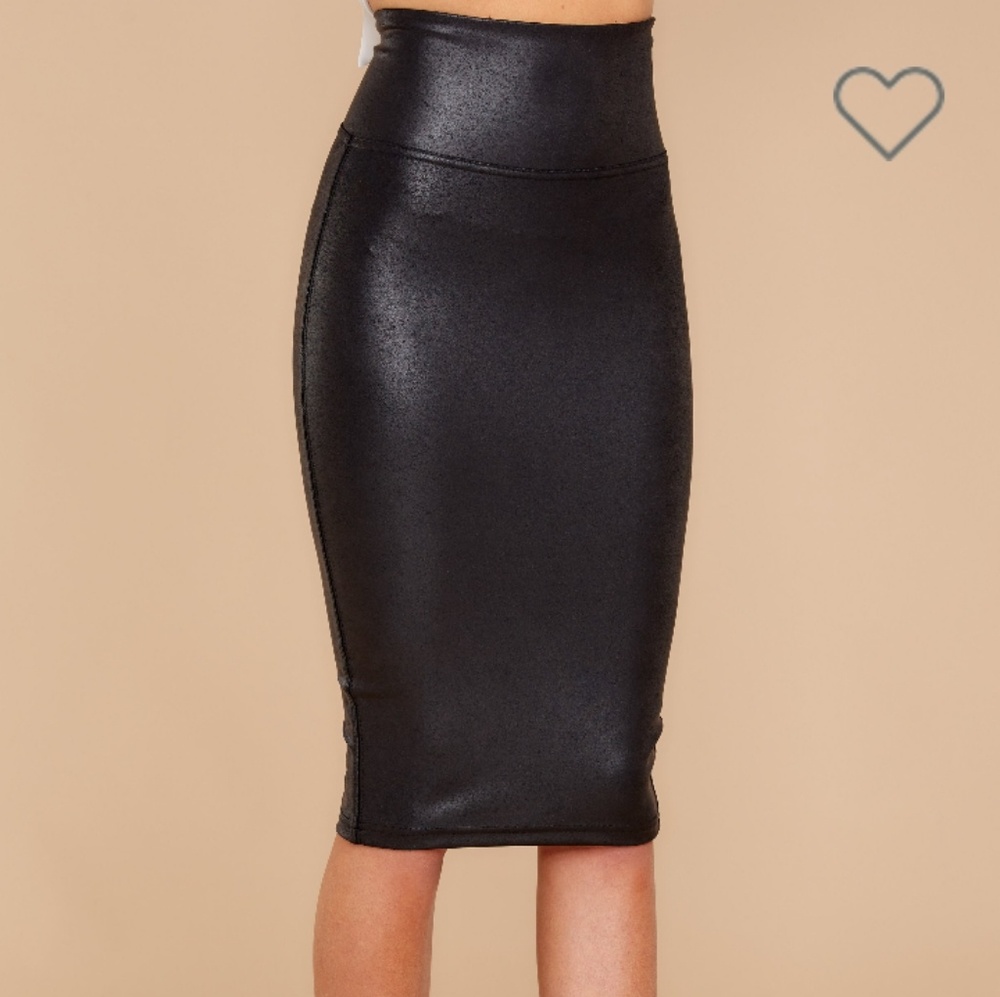 Faux leather pencil skirt